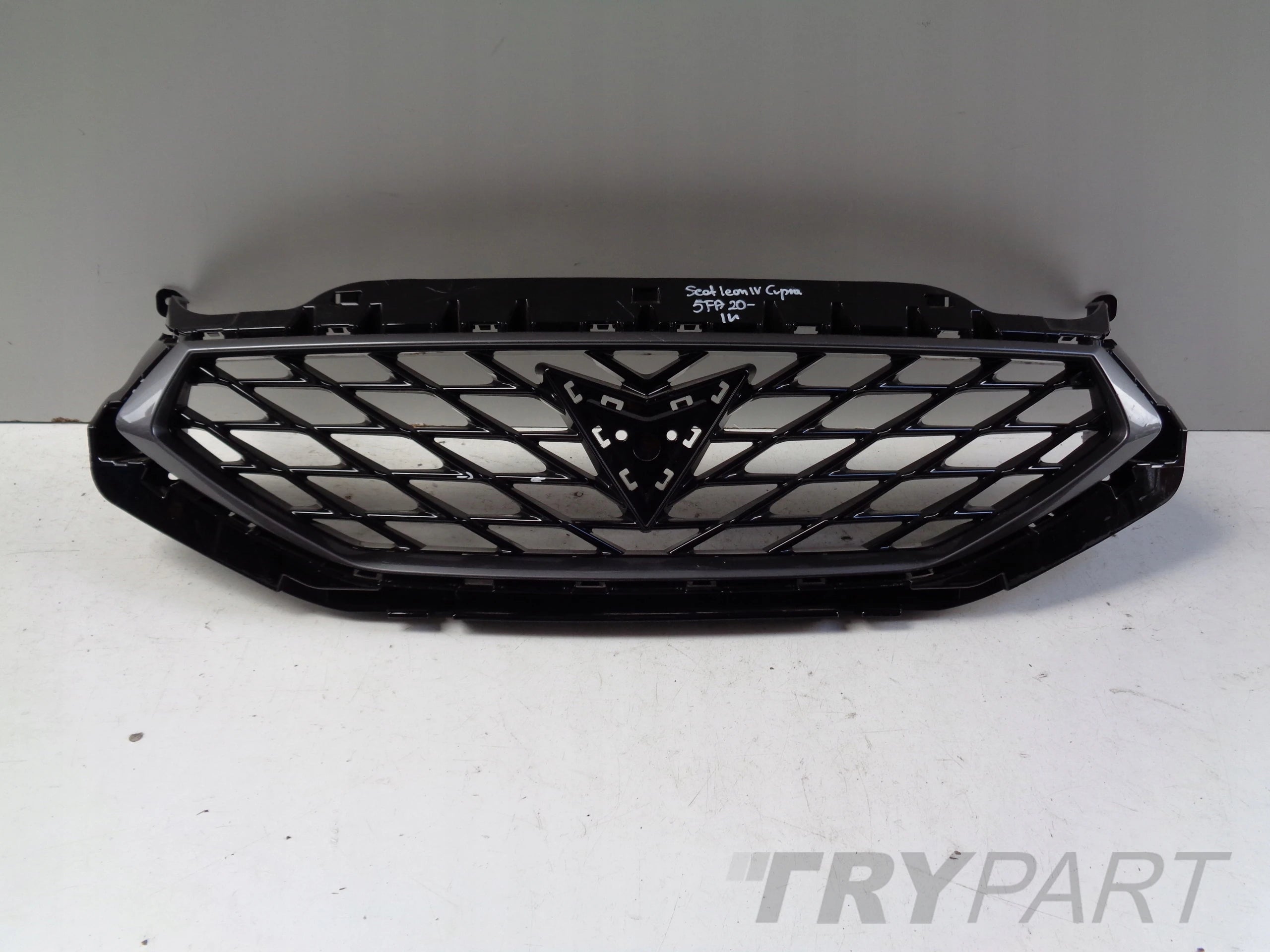 SEAT LEON IV 4 CUPRA 5FA 20- RADIATOR GRILLE