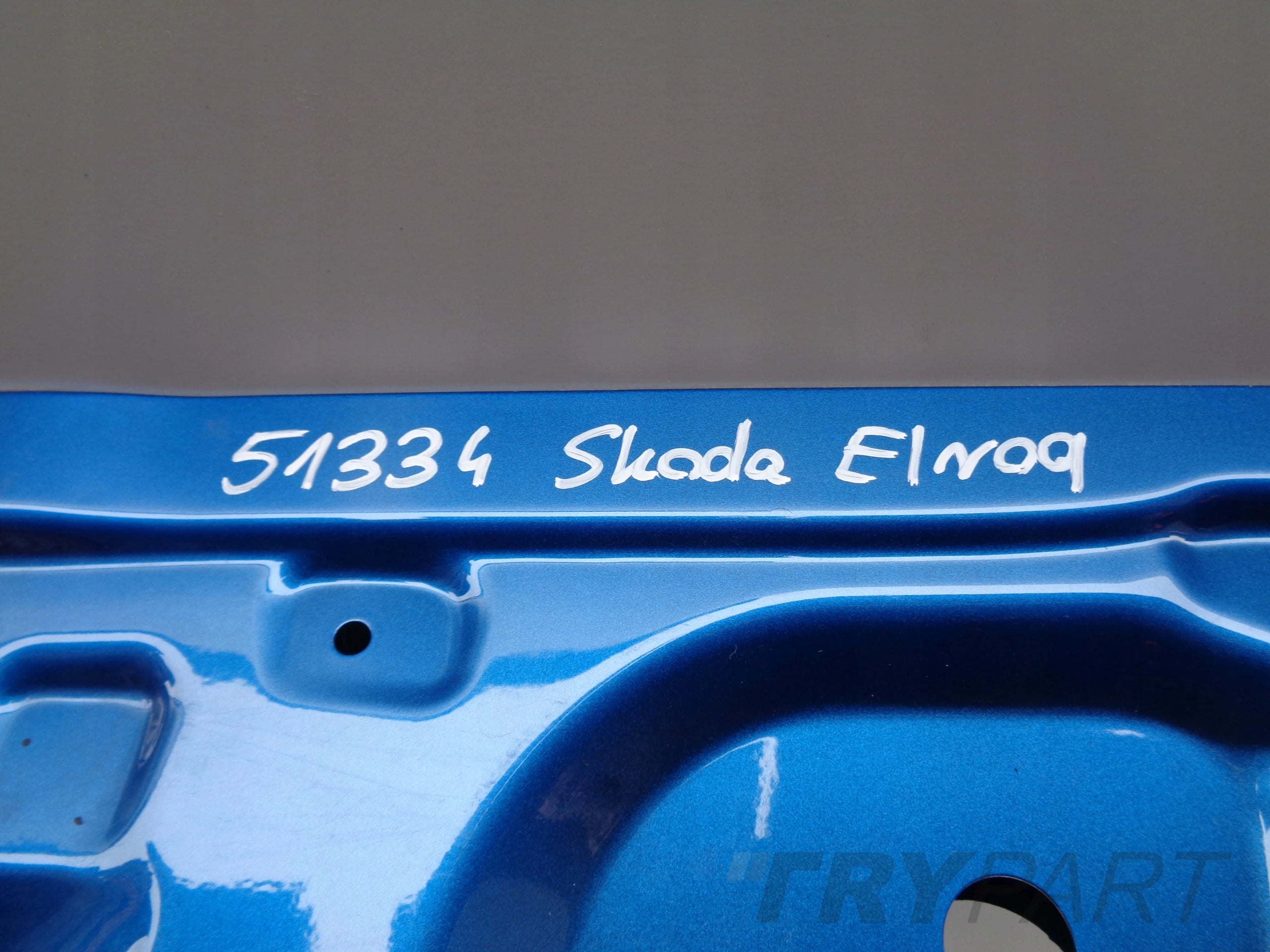 SKODA ELROQ REAR TAILGATE NO. 51334