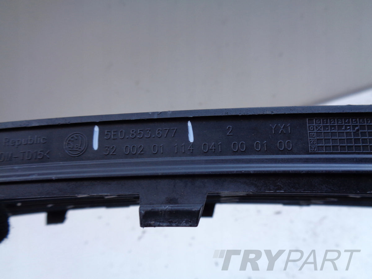 SKODA OCTAVIA III 3 5E 5E0 12-16 BUMPER GRILLE