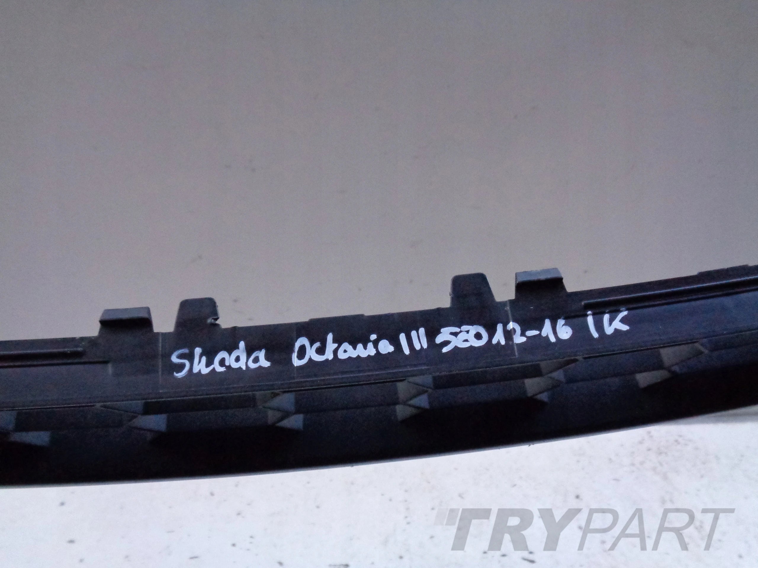 SKODA OCTAVIA III 3 5E 5E0 12-16 BUMPER GRILLE