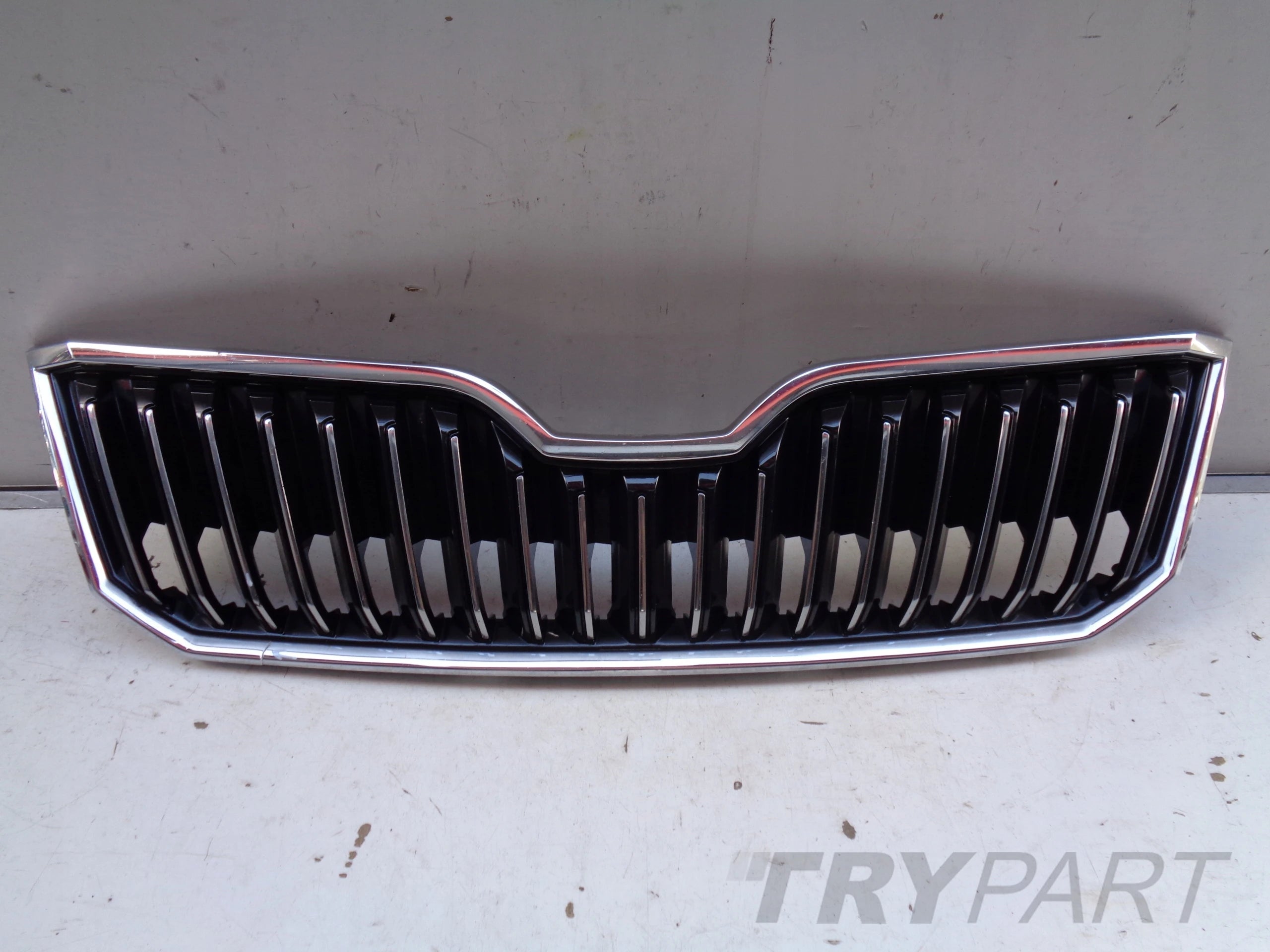 SKODA SUPERB III 3 3V 3V0 15- GRILL GRILLE