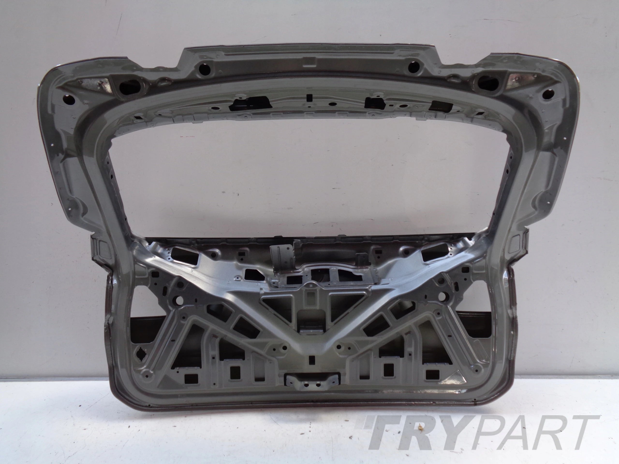 TAILGATE BMW X1 F48 15- NO. 36133