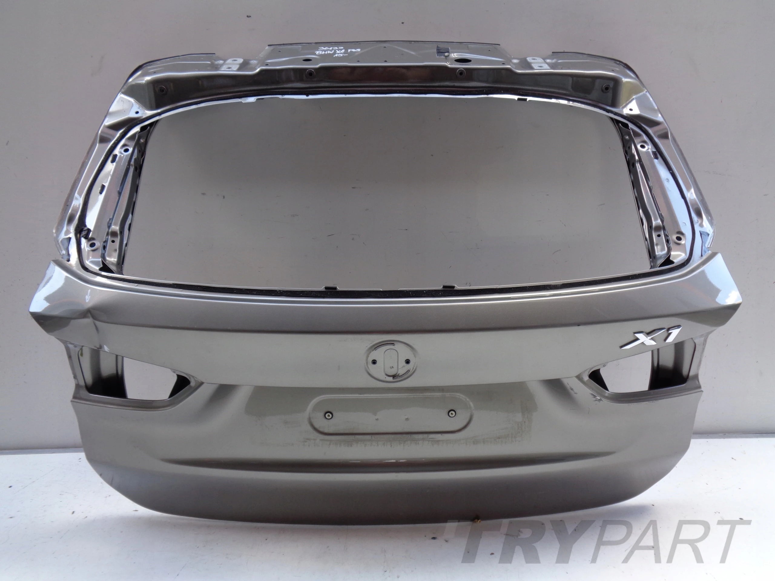 TAILGATE BMW X1 F48 15- NO. 36133
