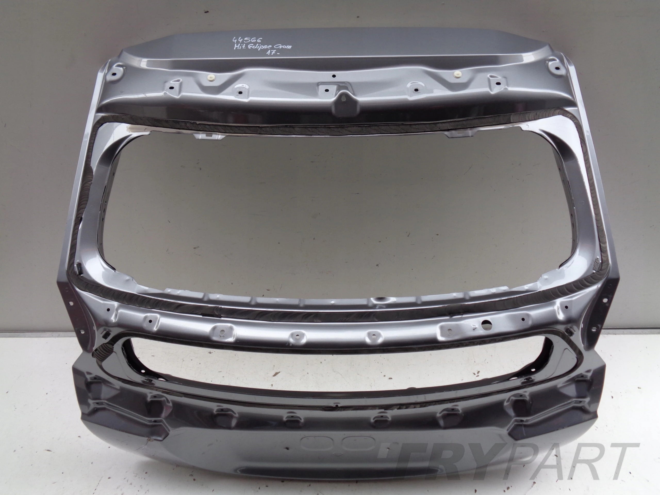 TAILGATE MITSUBISHI ECLIPSE CROSS 17- NO. 44566
