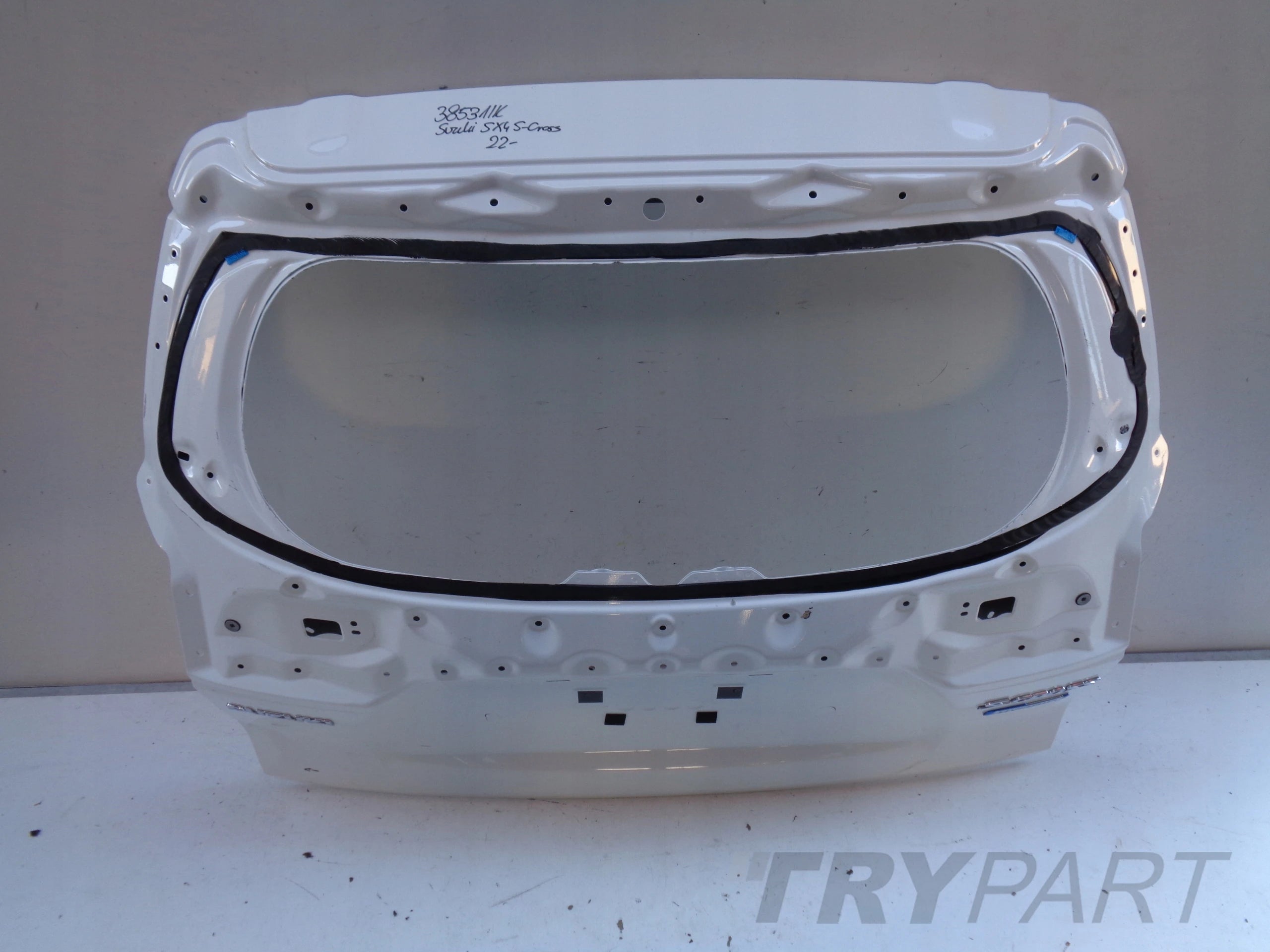 TAILGATE SUZUKI SX4 S-CROSS 22- NO 38531