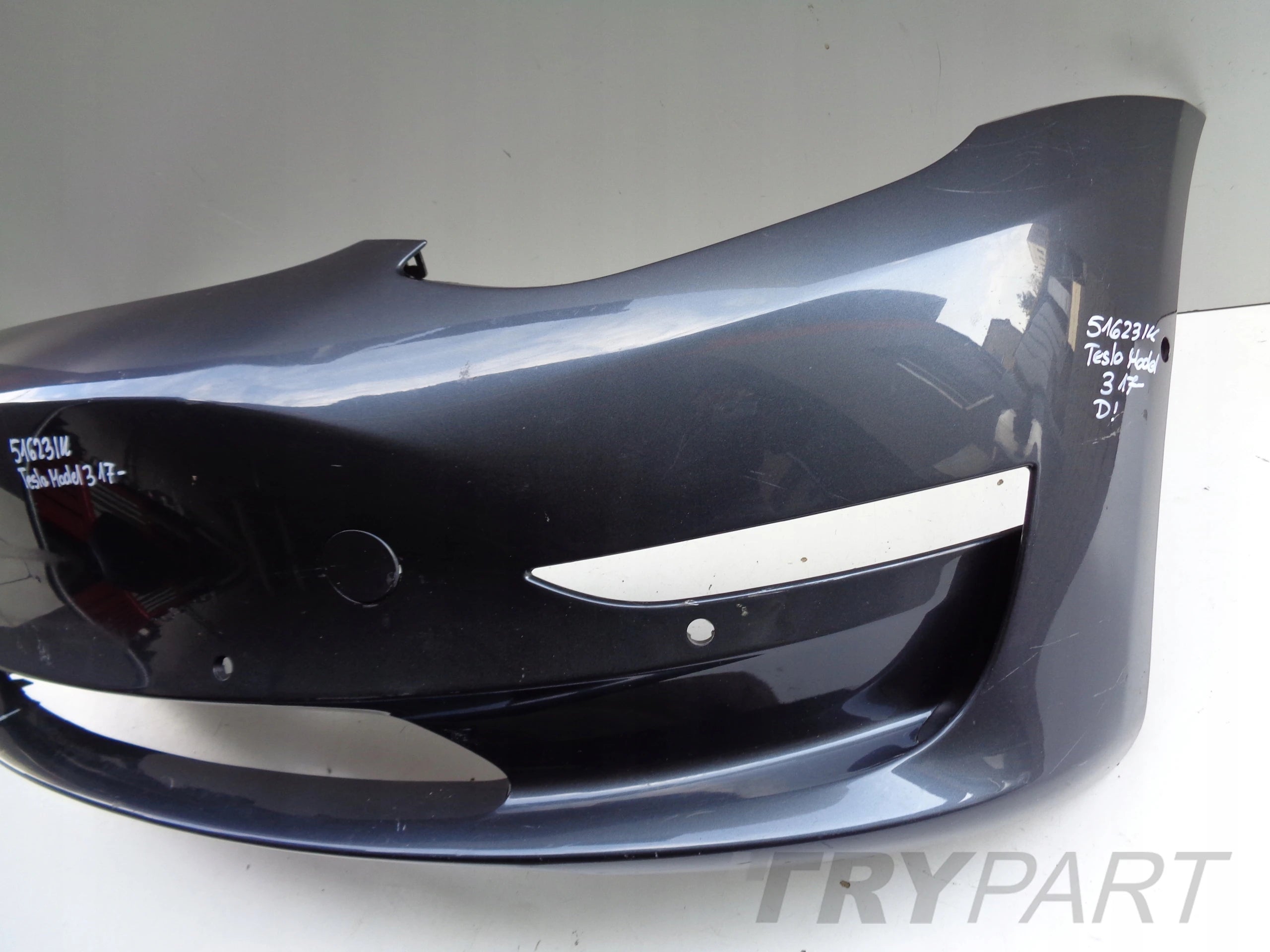 TESLA MODEL 3 17- FRONT BUMPER NO. 51623