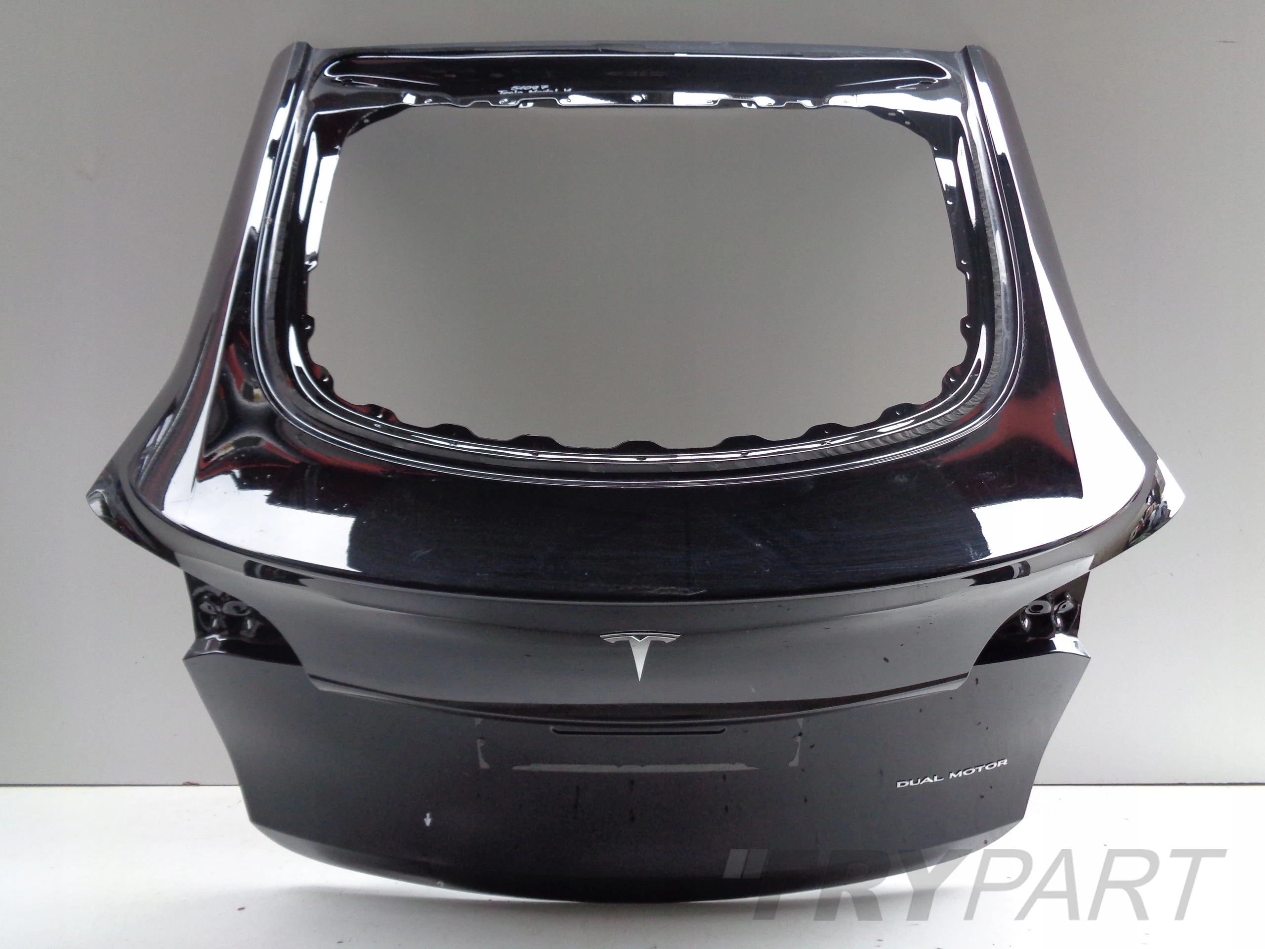 TESLA MODEL Y REAR TAILGATE NO. 51097