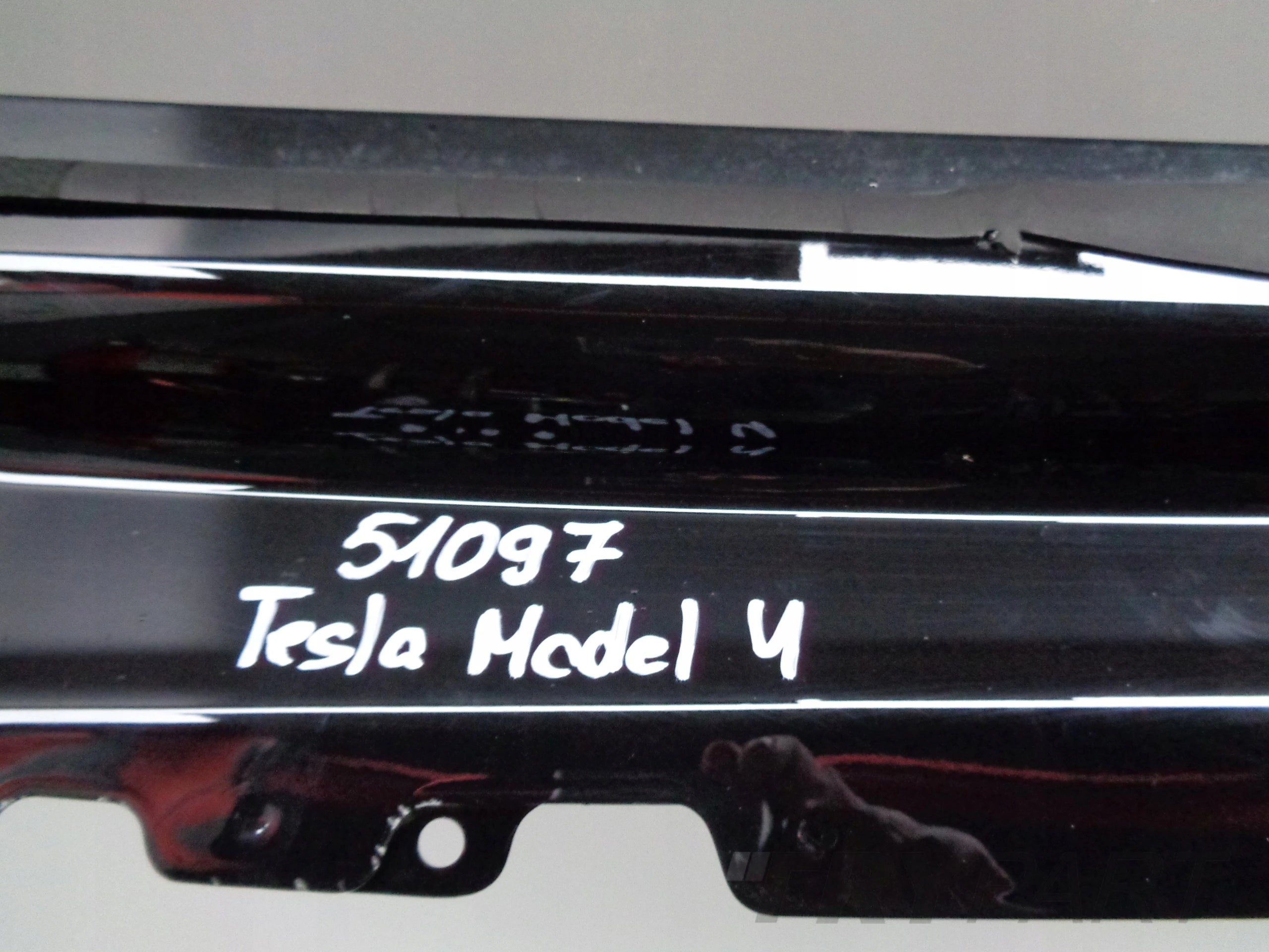 TESLA MODEL Y REAR TAILGATE NO. 51097