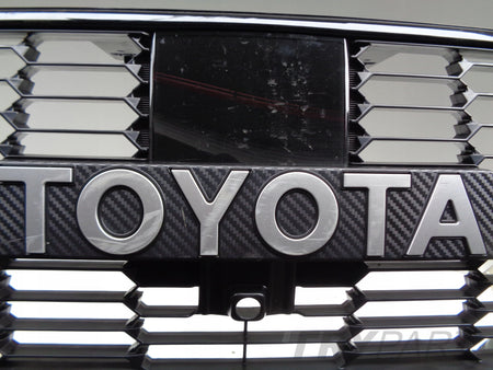 TOYOTA HILUX 20- LIFT GR SPORT RADIATOR GRILLE