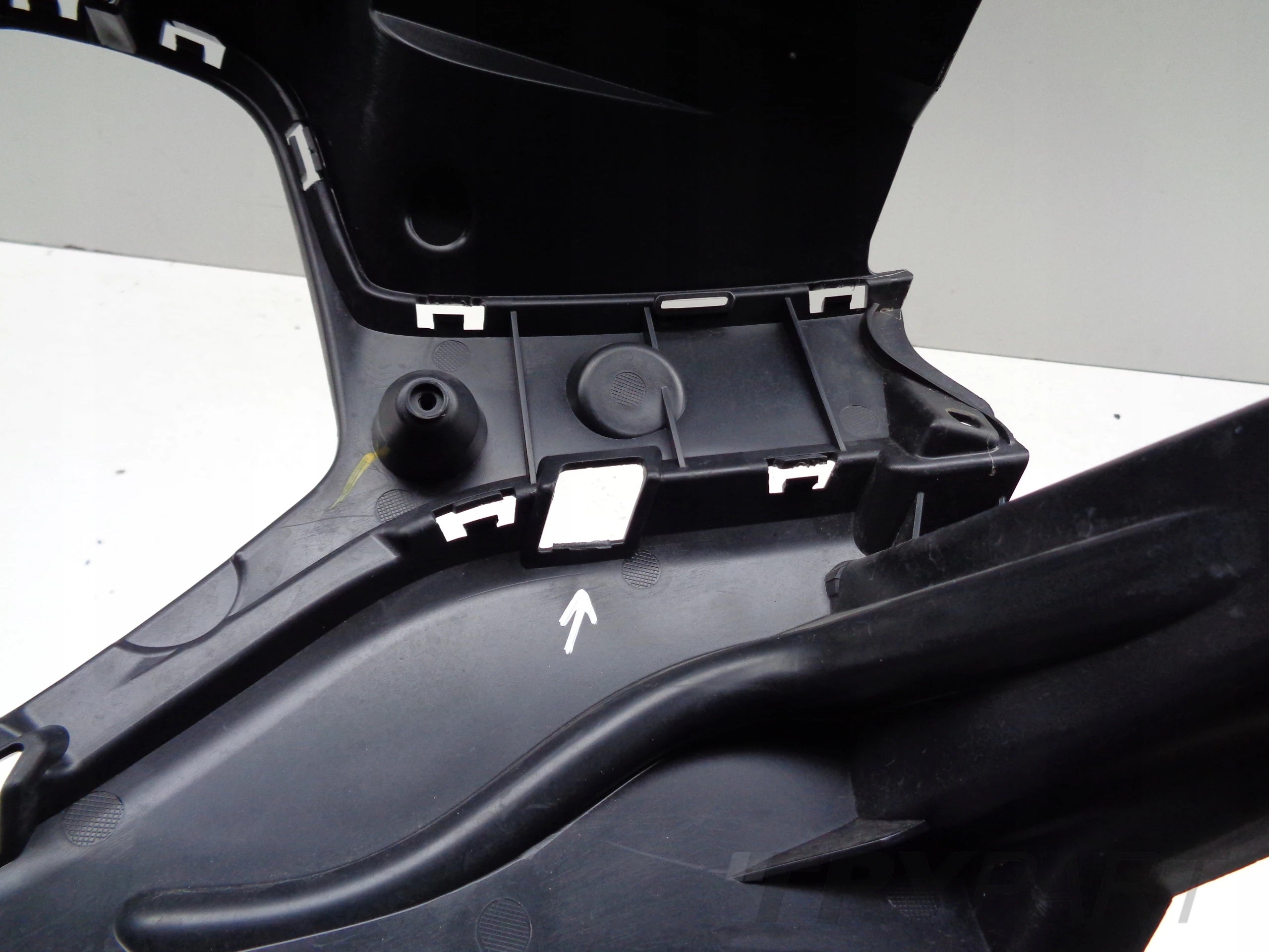 UPPER BUMPER REINFORCEMENT GRILL BRACKET RENAULT ZOE 12-