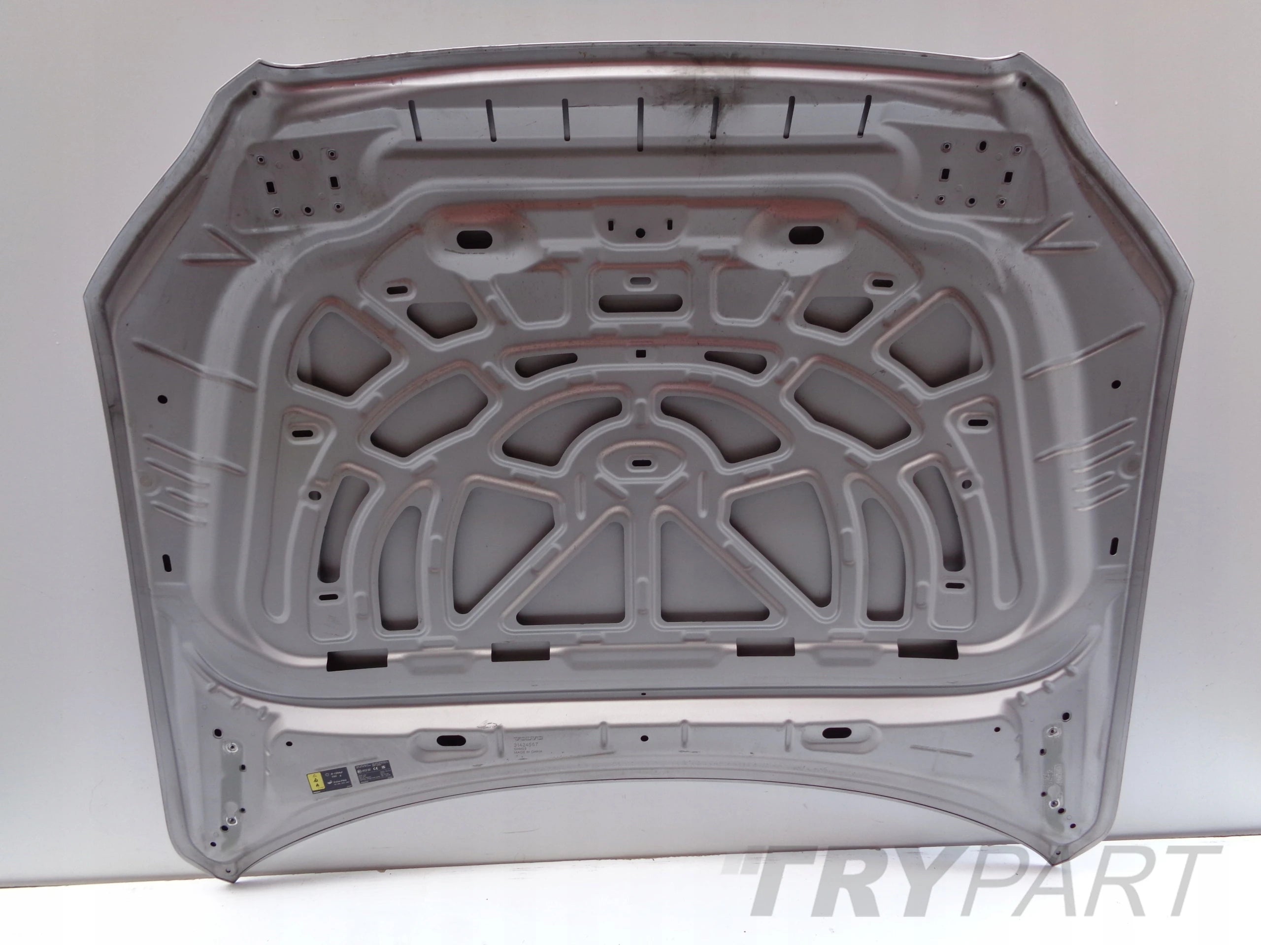VOLVO XC60 II 17- ENGINE HOOD COVER NO. 46532
