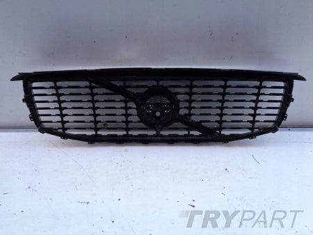 VOLVO XC60 II 17- R-DESIGN RADIATOR GRILLE COVER FOR CAMERA