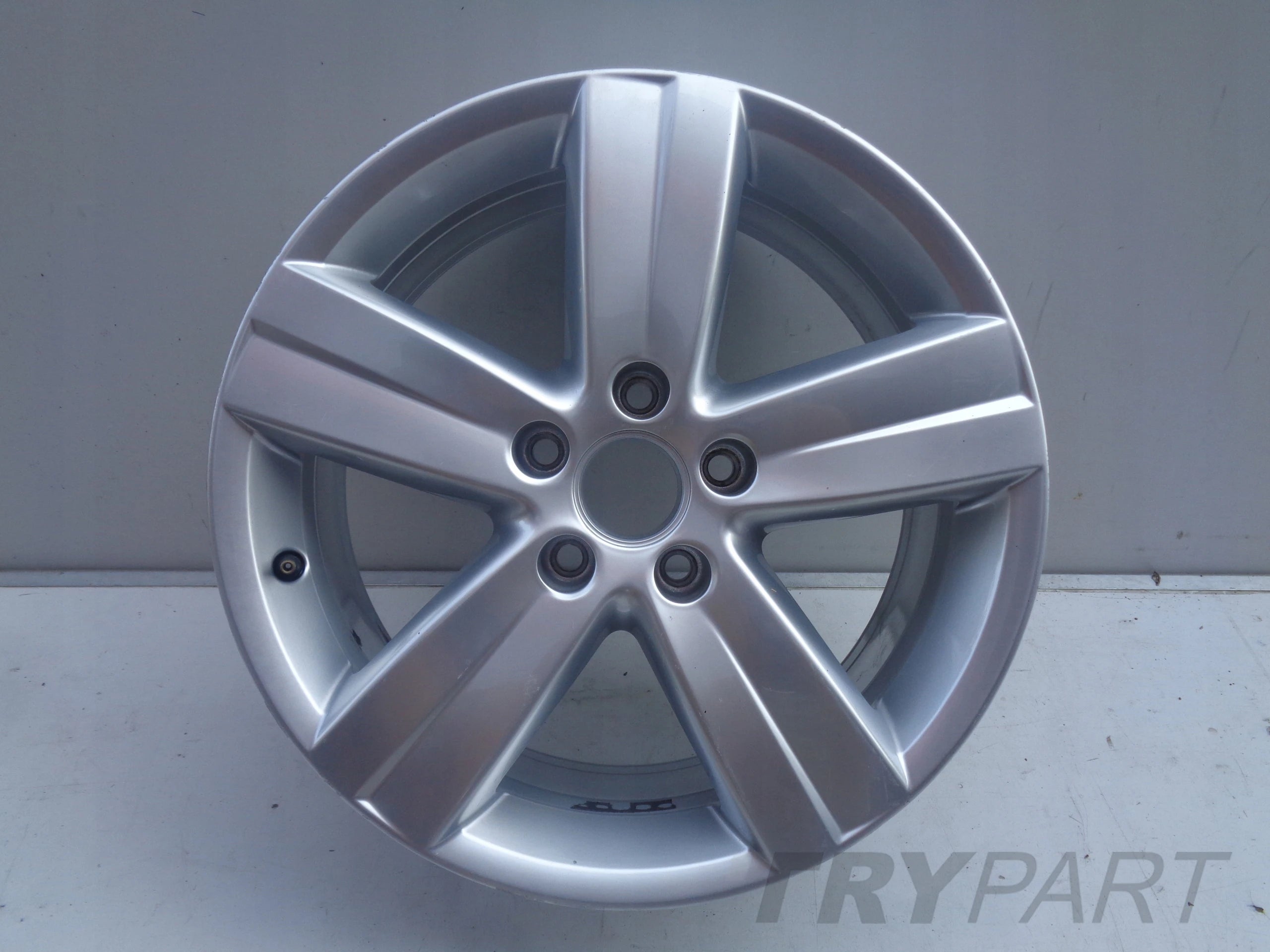 VW ALUMINUM WHEEL 7JX17 ET47 5X112