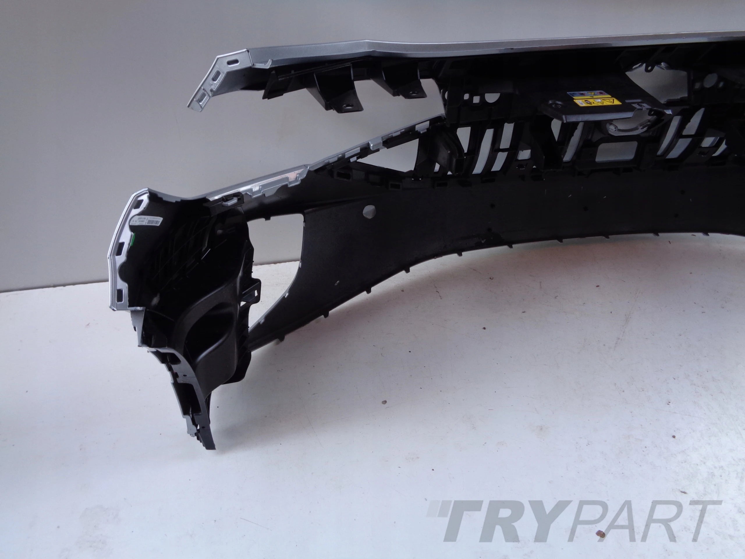 VW ID4 11A 21- FRONT BUMPER NO. 50620