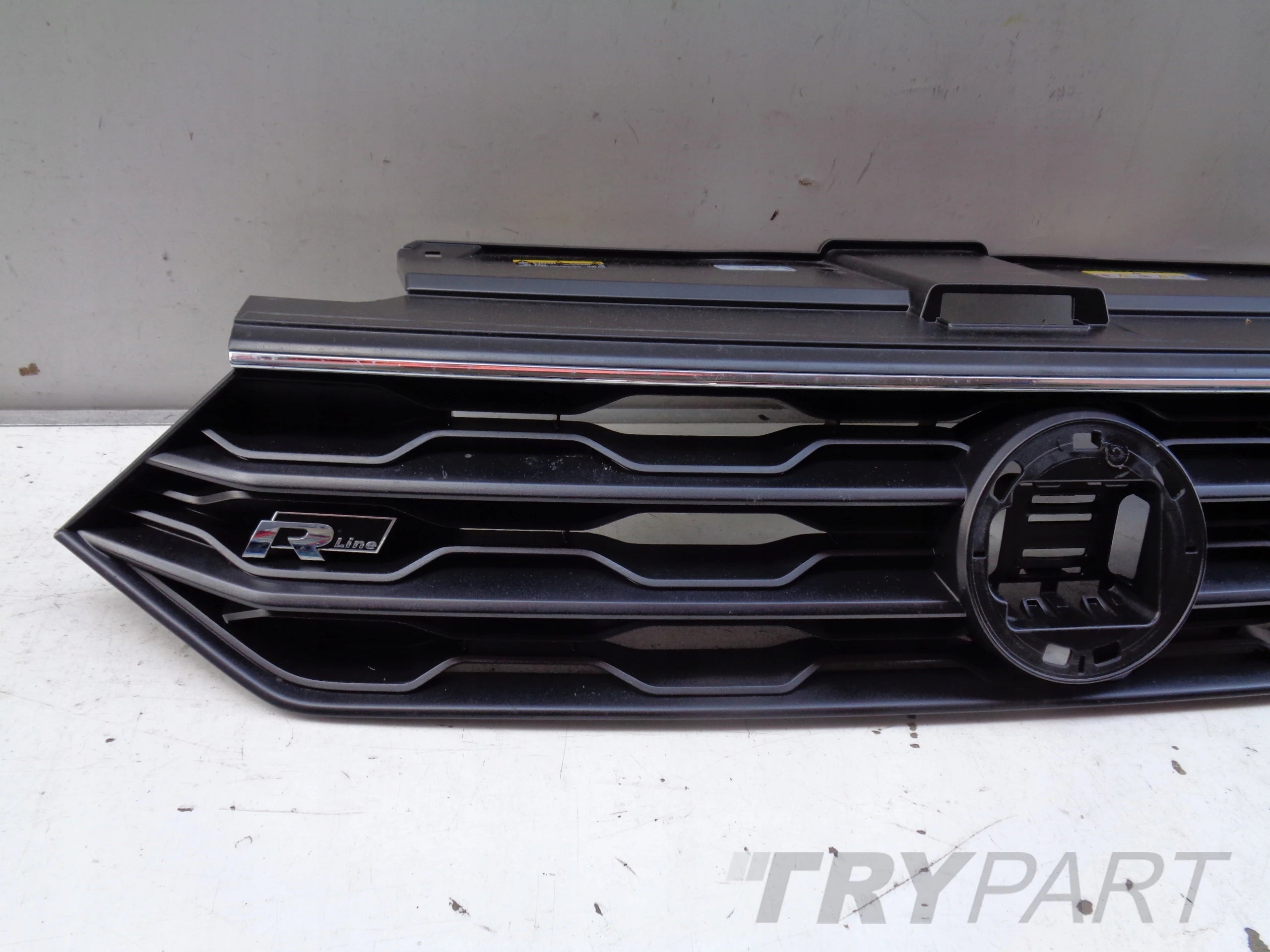 VW T-ROC 2GA 17- R-LINE Grille Cover