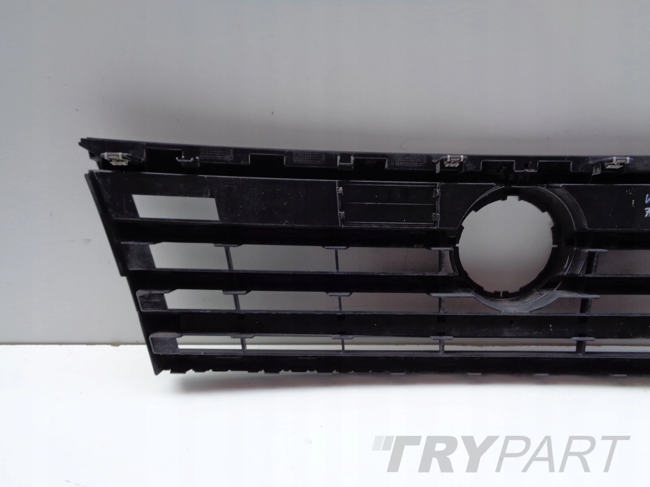 VW TOUAREG III 760 18- BLACK RADIATOR GRILLE