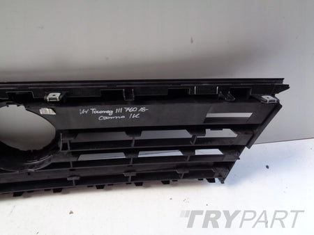 VW TOUAREG III 760 18- BLACK RADIATOR GRILLE