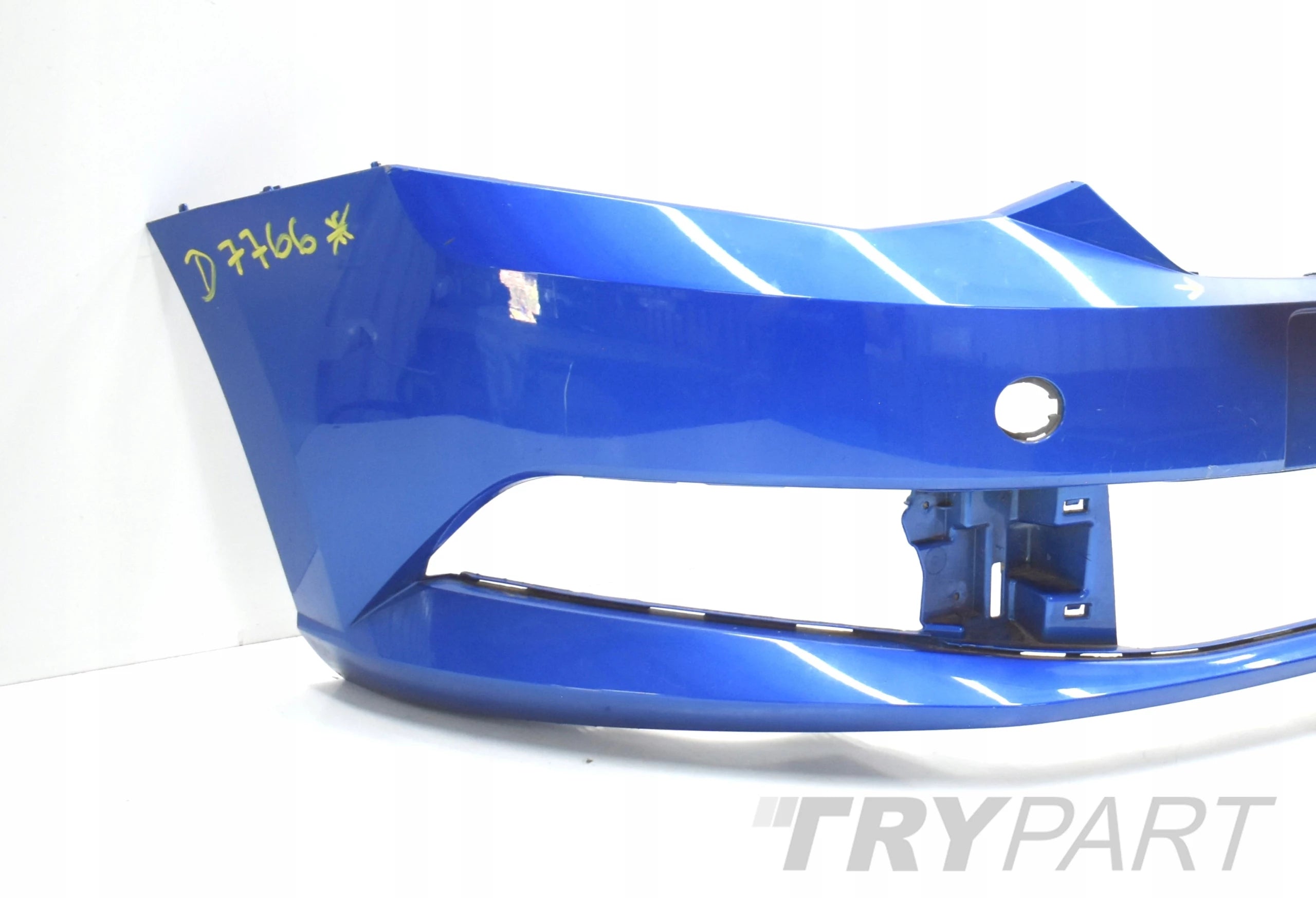 SKODA FABIA III 6V0 FRONT BUMPER ORG