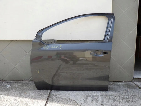 PEUGEOT 208 LEFT FRONT DOOR