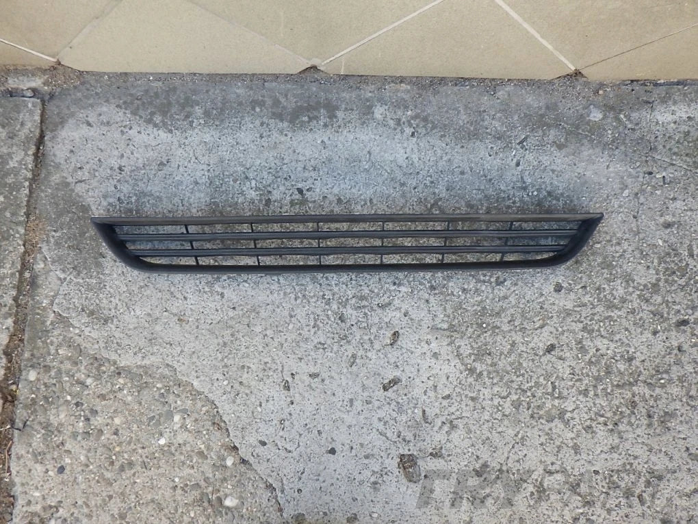 FORD FIESTA MK7 LIFT 12- FRONT BUMPER GRILLE
