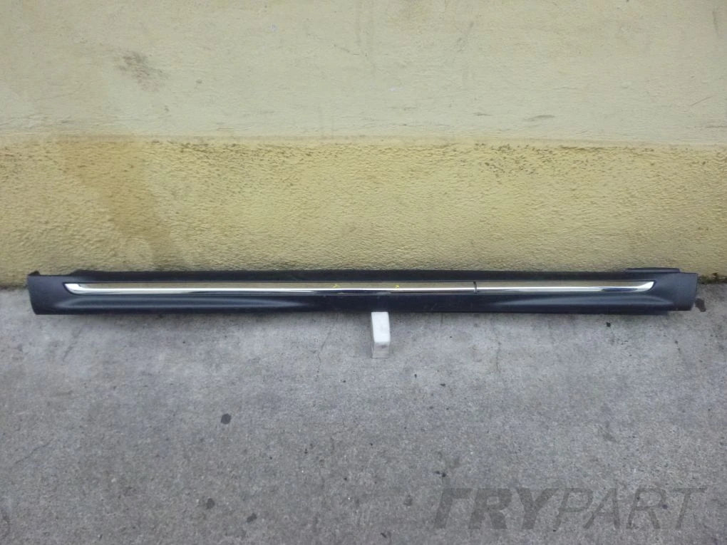 SUZUKI SX4 Left Side Sill Molding