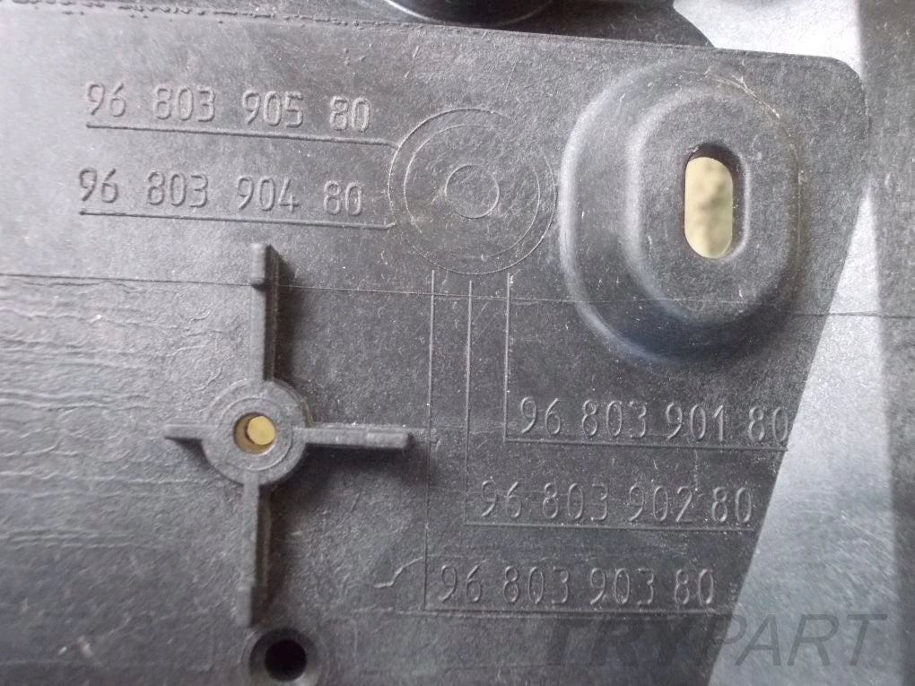 PEUGEOT 308 front bumper reinforcement