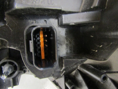 FRONT HEADLIGHT FOR RENAULT TRAFIC 3 III STANDARD WITH LED 14-19 RH RIGHT 260109552R