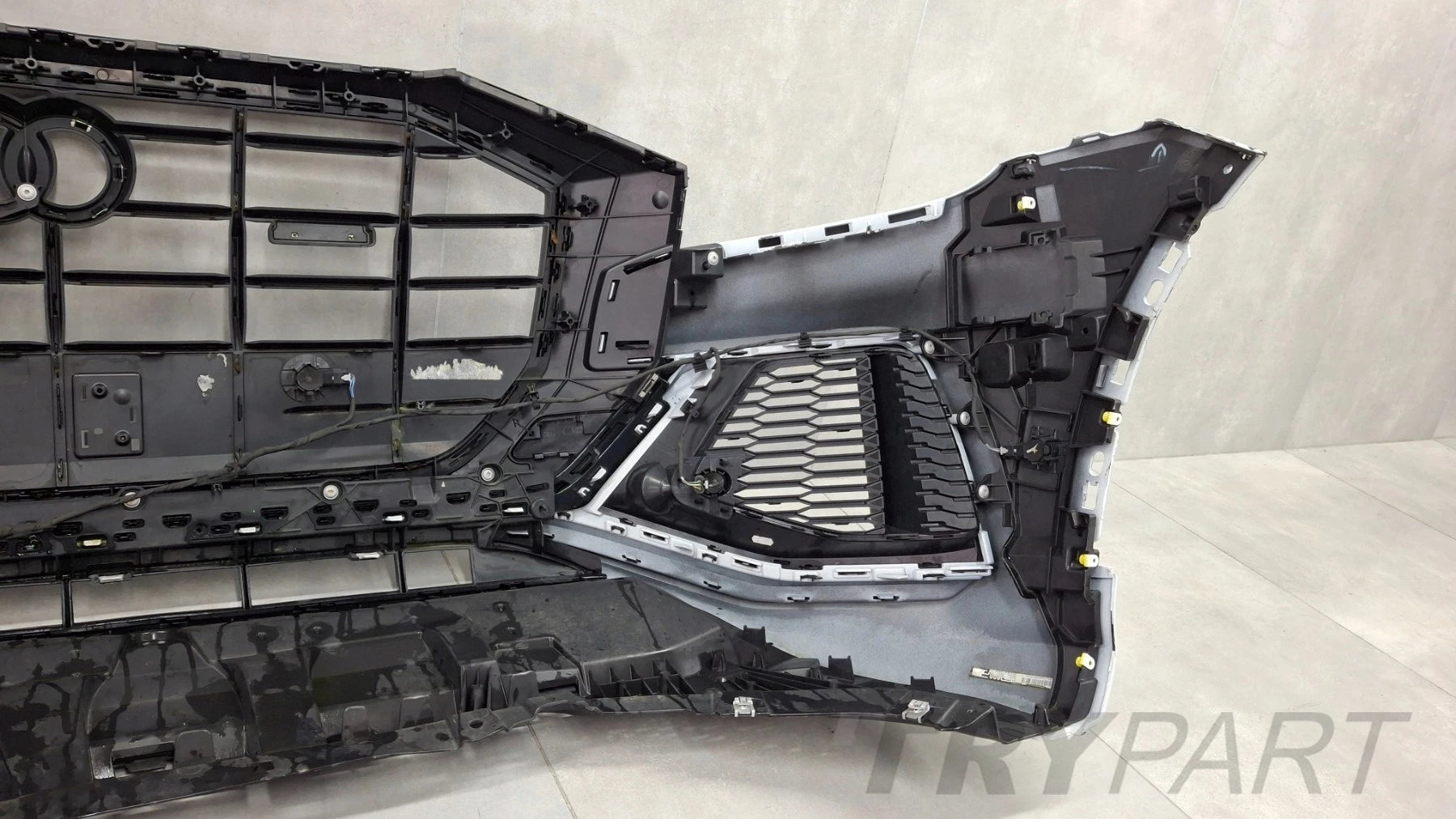 Front bumper for Audi Q8 4M8 S Line 18-23 / + camera + 6PDC + wiring harness