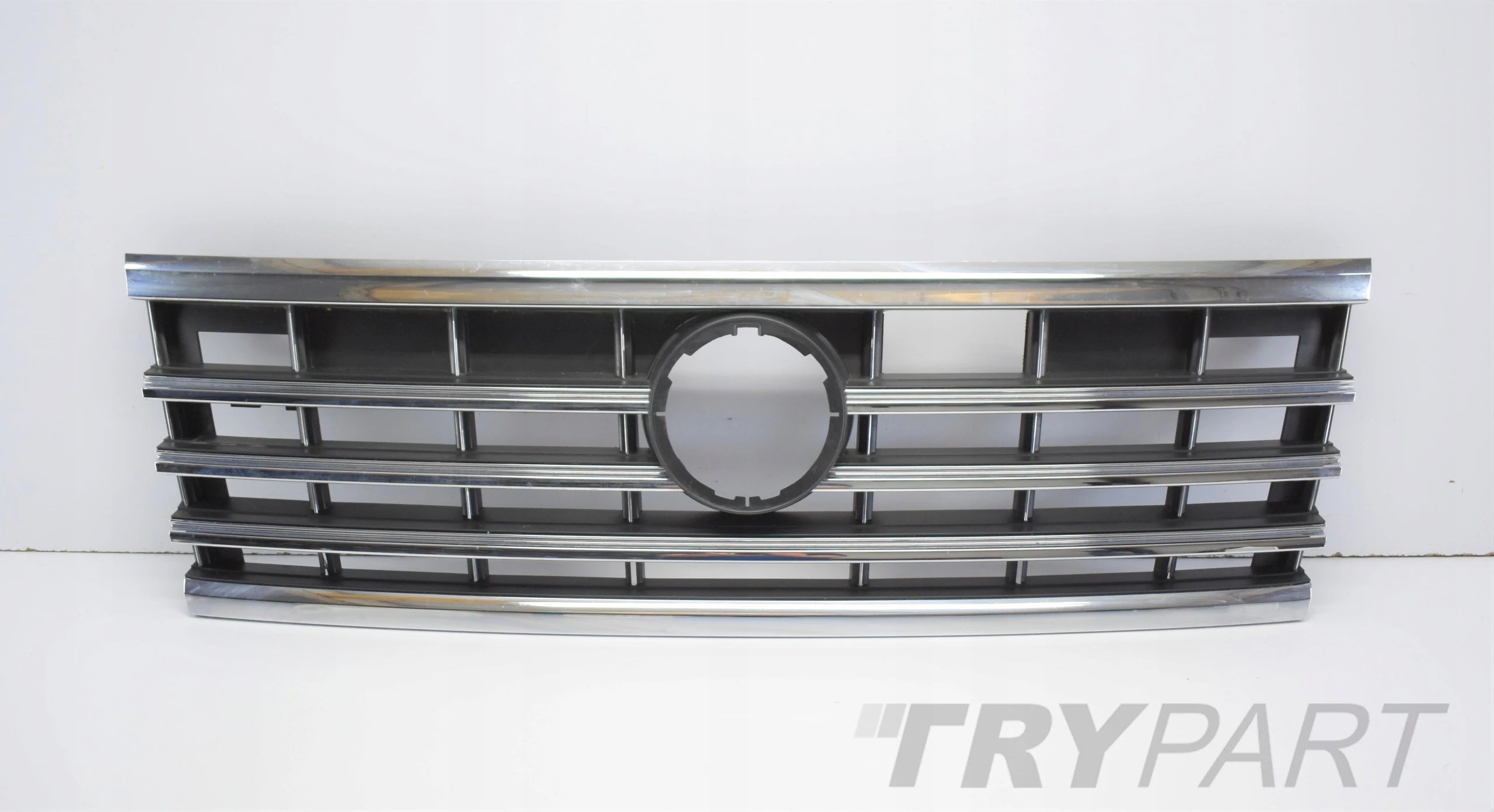 VW TOUAREG III 760 FRONT BUMPER GRILL ORG COMPLETE!