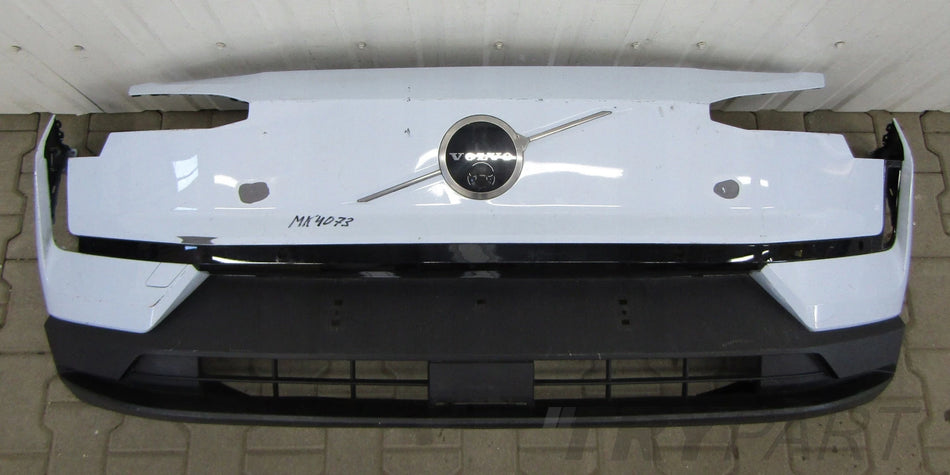 Front Bumper Volvo EX30 EX 30 23- (LOGO)