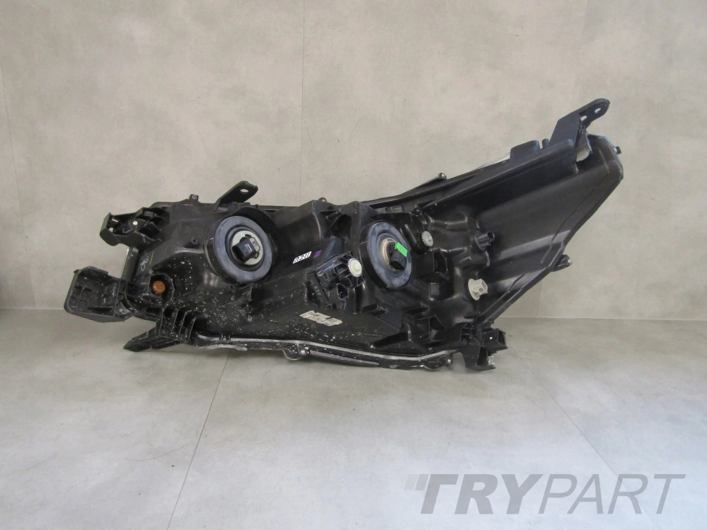 FRONT LAMP TOYOTA HILUX 8 VIII LIFT STANDARD 20- RH