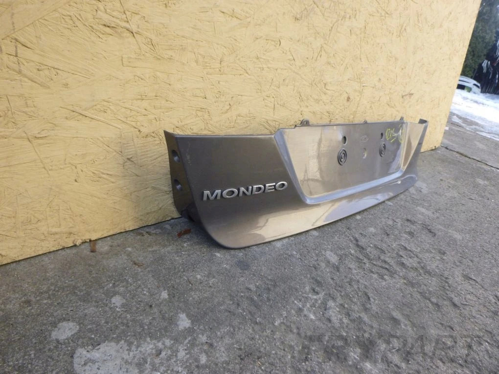 FORD MONDEO MK4 IV HB SEDAN 07 Tailgate Trim