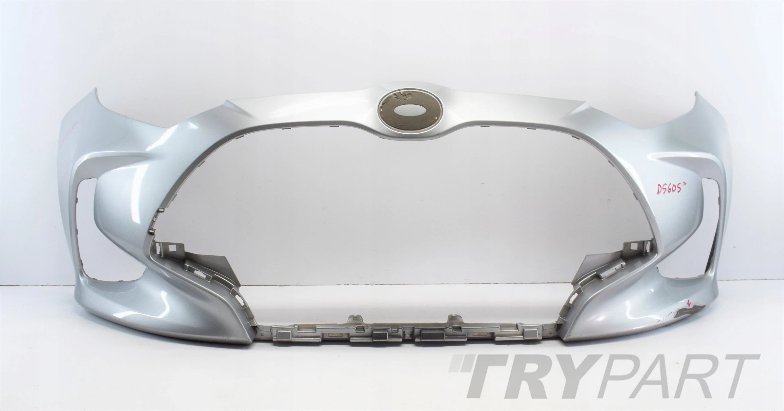 TOYOTA YARIS IV FRONT BUMPER ORG 20+