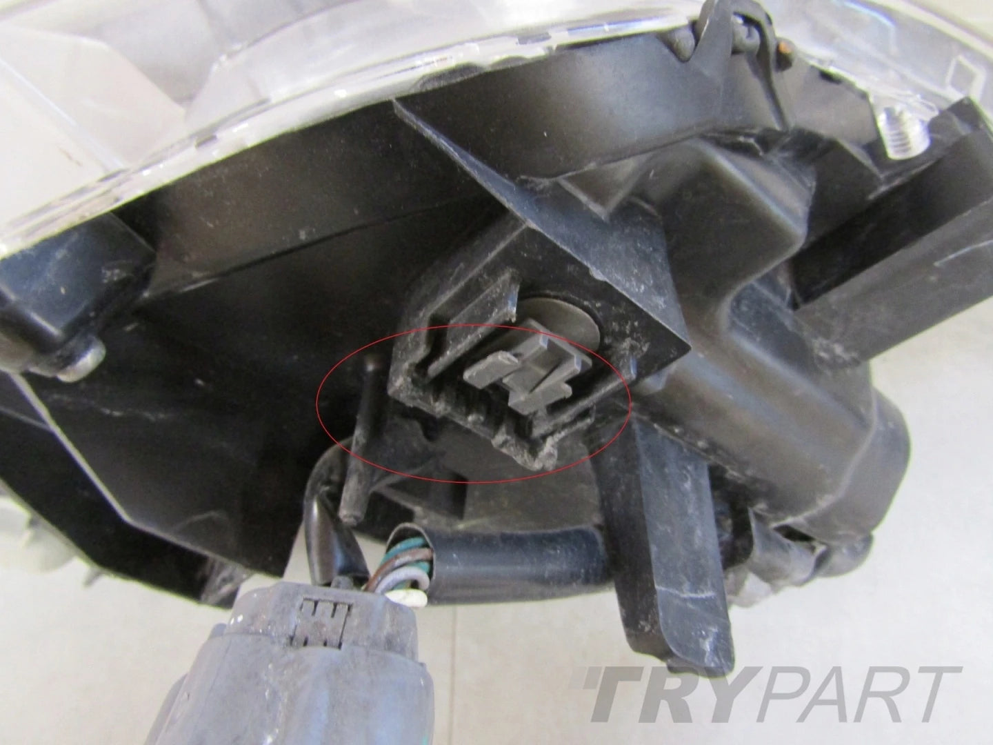 Front Lamp Mazda 3 III BM STANDARD LENS 13-16 LH BHR1 51040