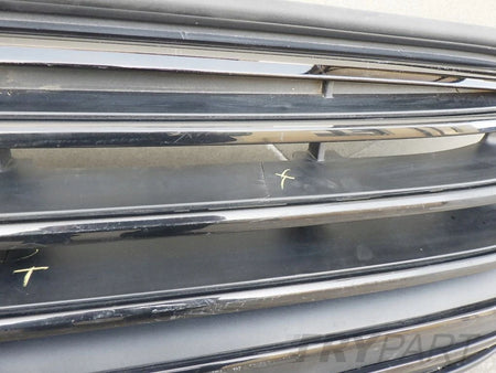 MINI CLUBMAN F54 LIFT LCI 19- Grille Clip