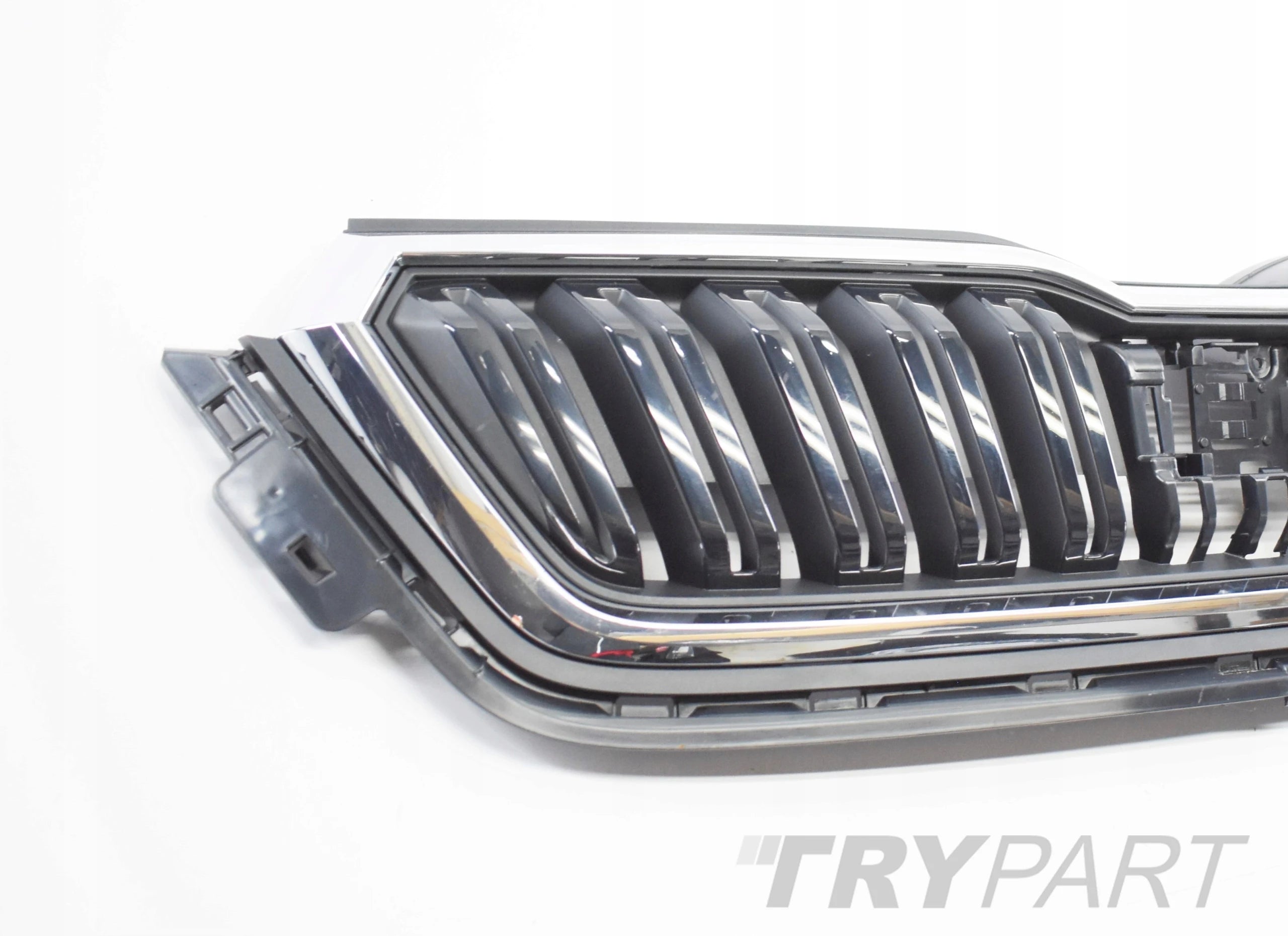 SKODA KAMIQ 658 FRONT BUMPER GRILLE ORG