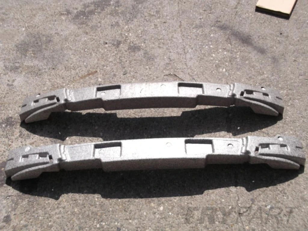 Hyundai i30 Front Bumper Absorber