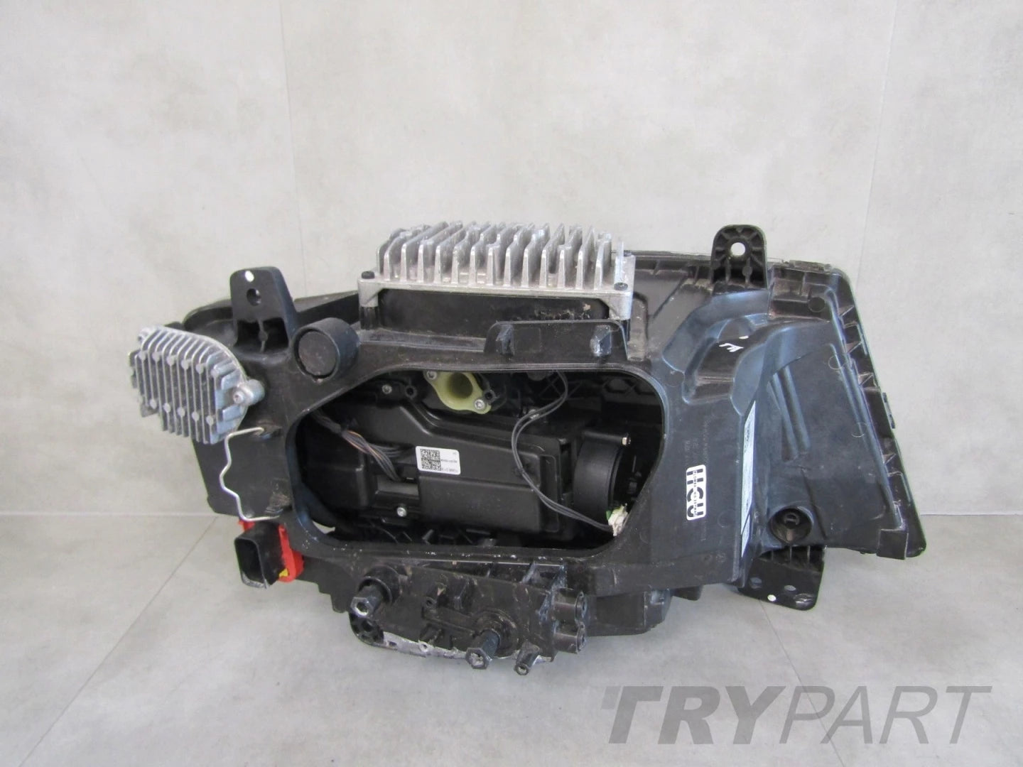 MAN TGX II 2 LED 20- HEADLIGHT LH 10665230003