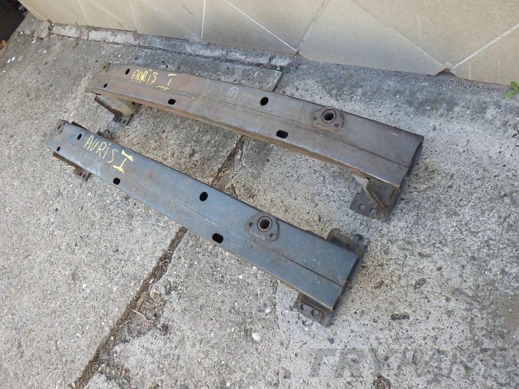 TOYOTA AURIS I HB 5D 06- FRONT BUMPER REINFORCEMENT