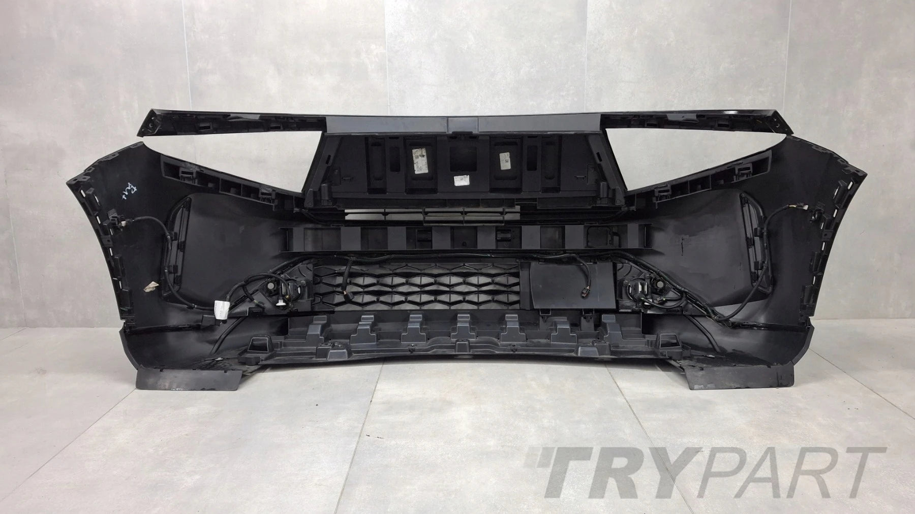 Front bumper for Opel Frontera C 24- includes fog lights and wiring harness