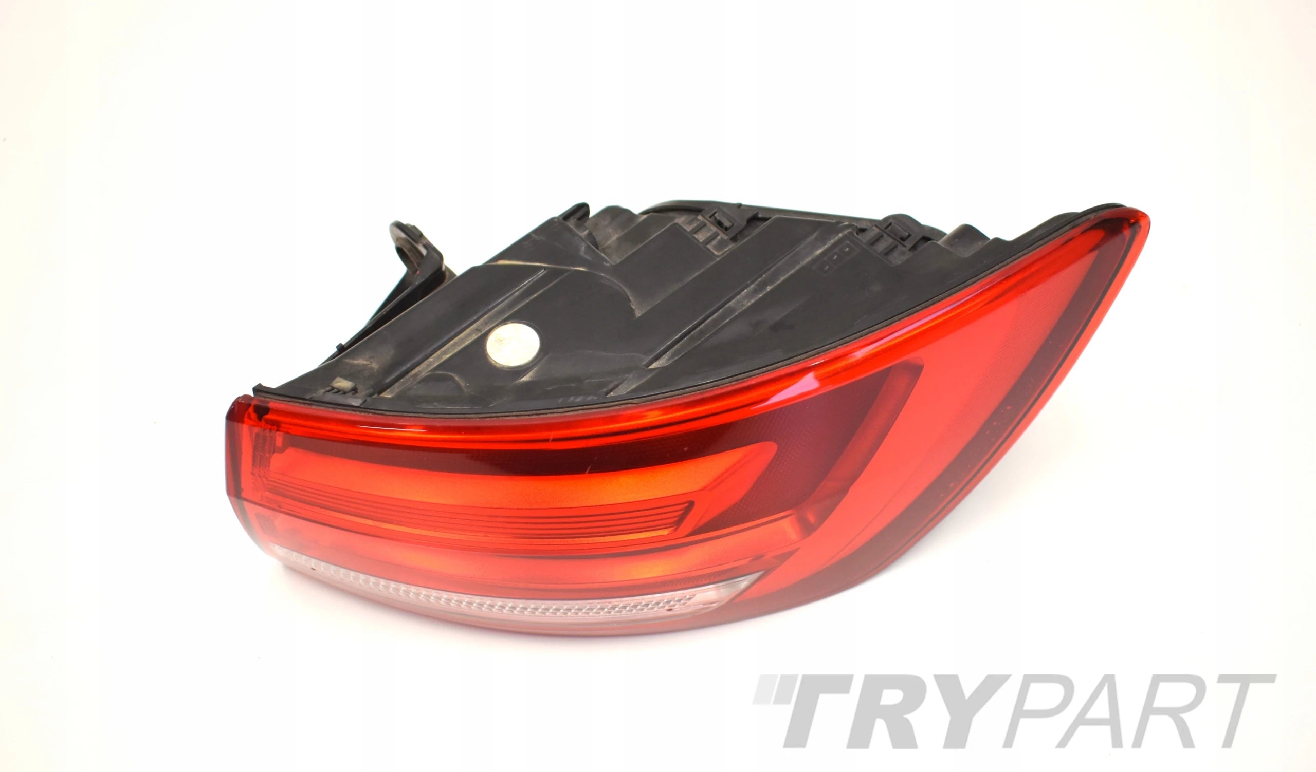 AUDI A4 B9 8W9 TAIL LIGHT RIGHT REAR ORG EU ESTATE