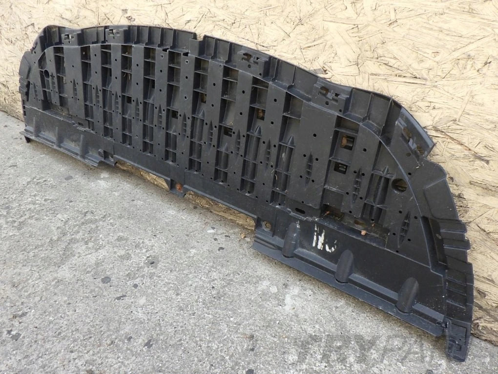RENAULT FLUENCE LIFT bumper cover plate