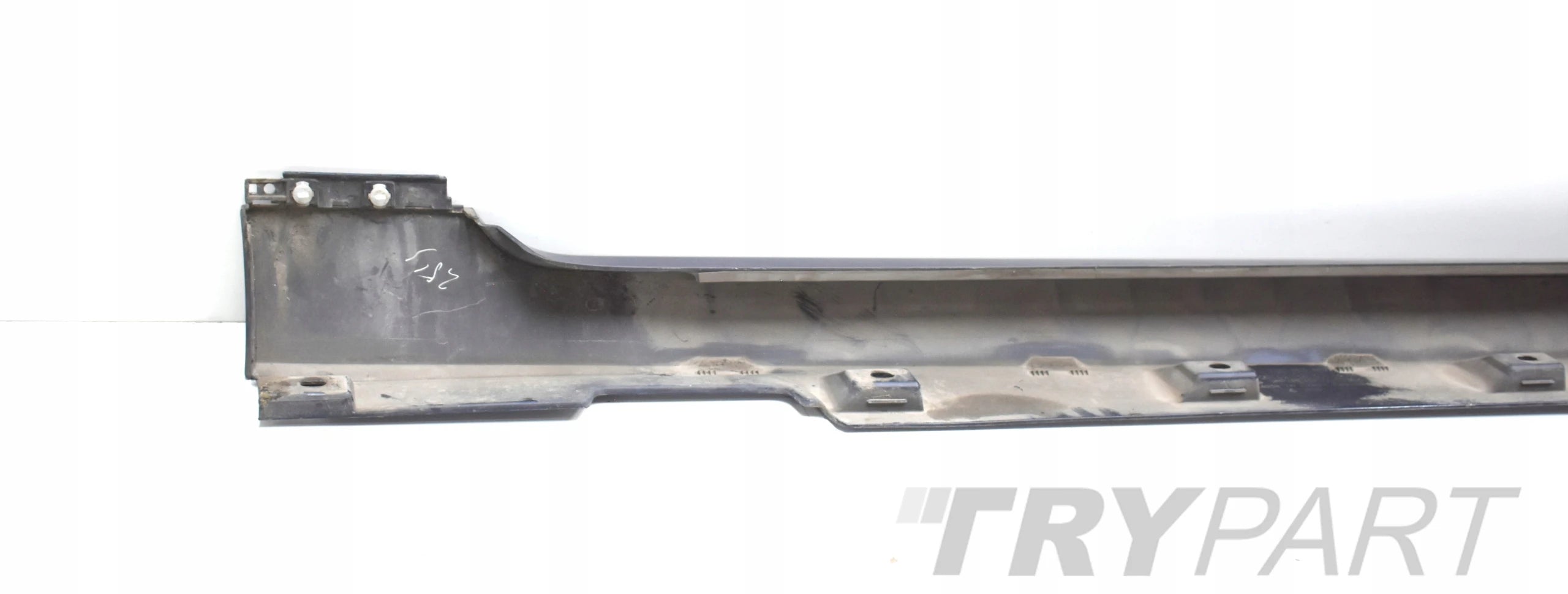VW PASSAT B8 3G0 LEFT SILL STRIP ORG