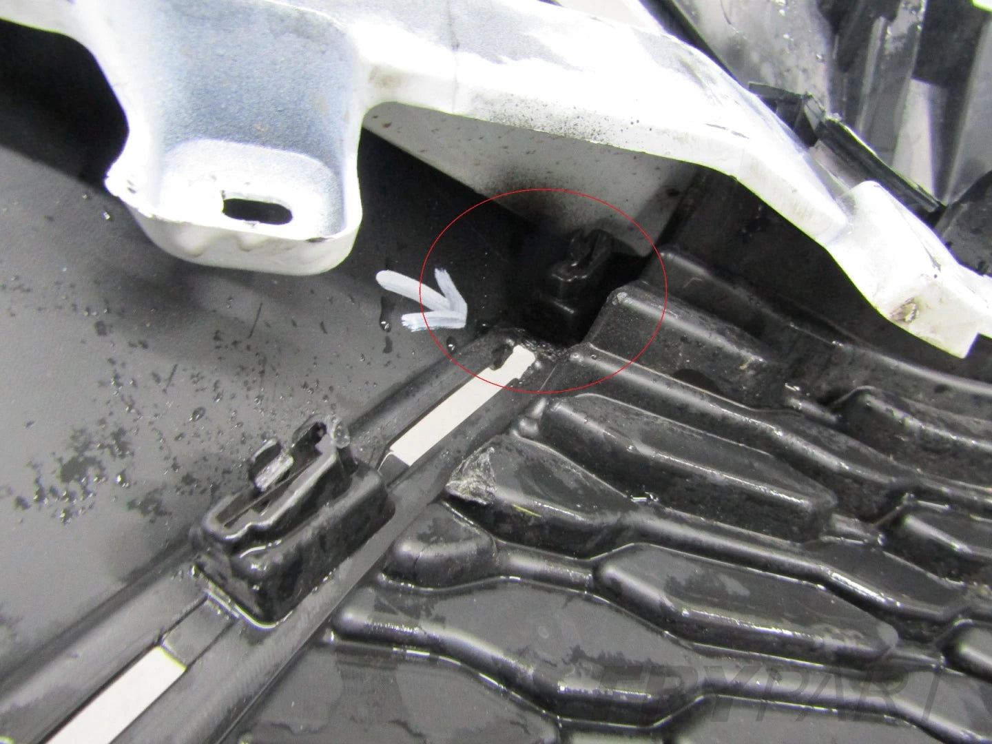 TOYOTA C-HR CHR II 23- Front Bumper (+ reinforcement)
