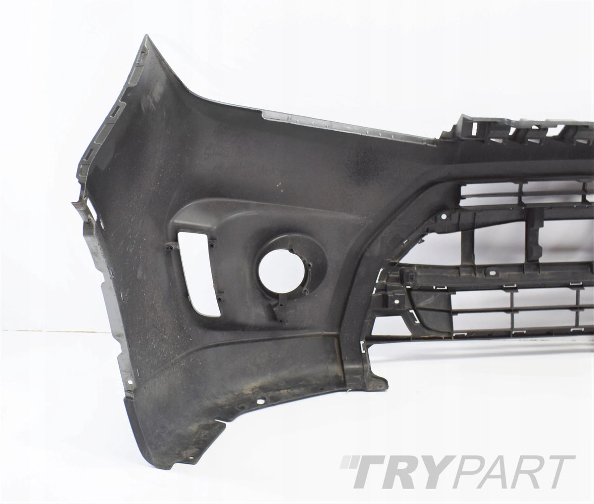 SUZUKI VITARA III FRONT BUMPER EXCELLENT CONDITION