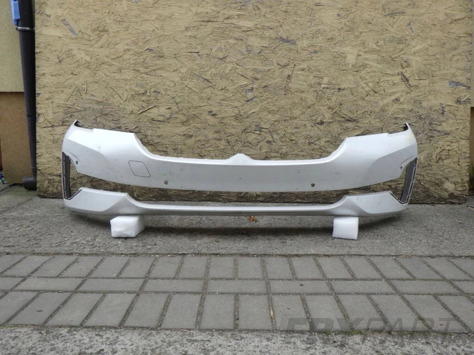 BMW 5 G30 G31 LCI LIFT 2020 - front bumper