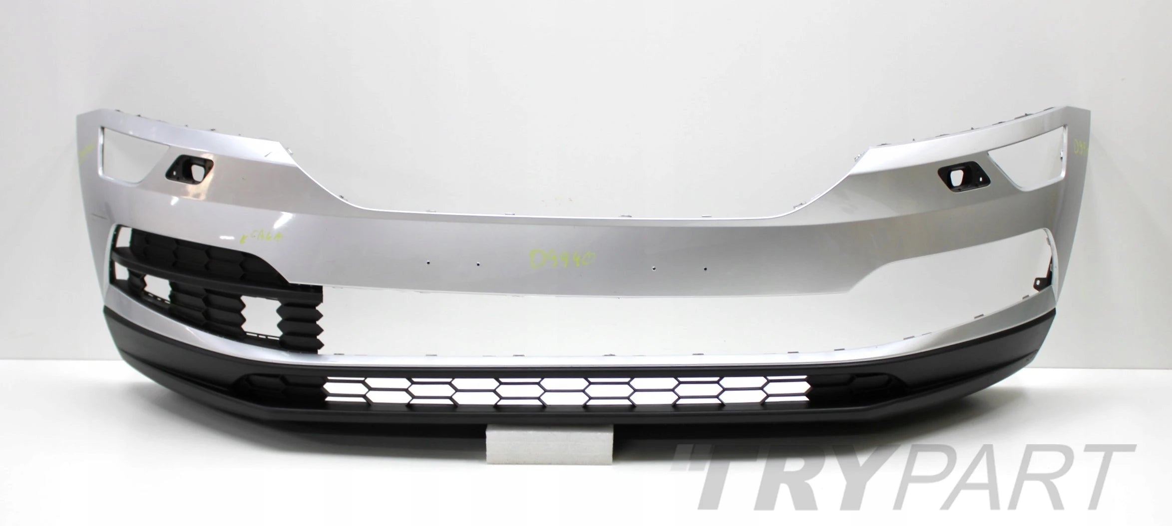 SKODA KAROQ 57A FRONT BUMPER ORG + GRILLE