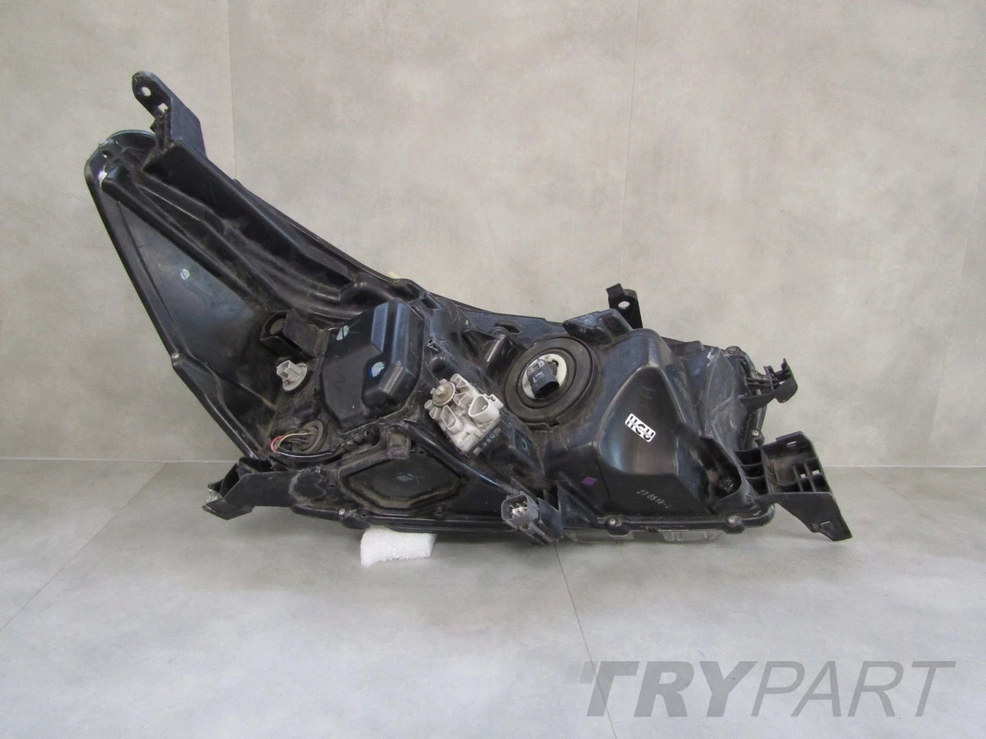 FRONT HEADLIGHT TOYOTA HILUX 8 VIII LED LH 15-20