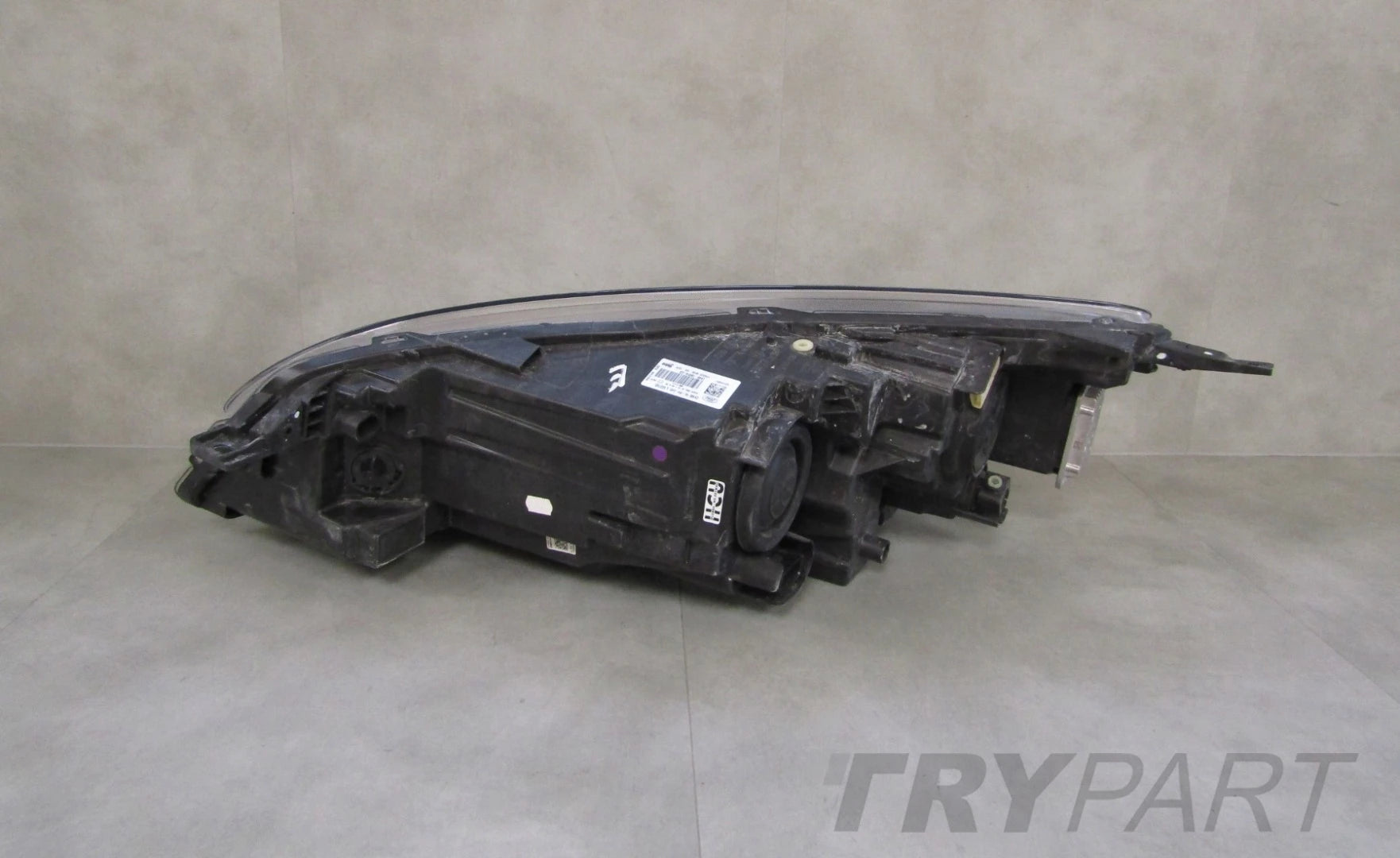 Ford Kuga MK3 LED Headlight RH 19-24 LV4B-13E014-CD