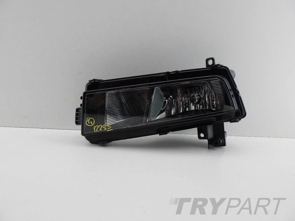 VW TOURAN 2 II 5TA 15- halogen left